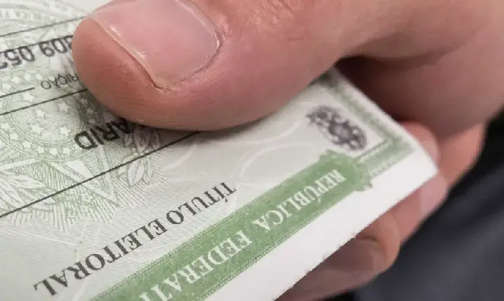 Abstenção bate recorde e vai a 21%, com mais de 33 milhões de ausentes
