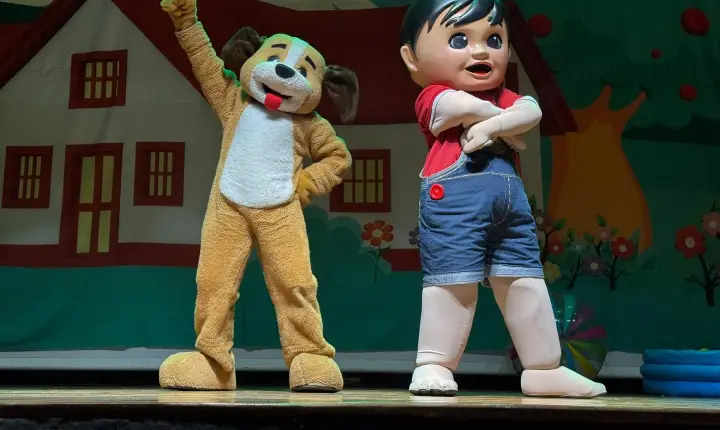 “Brincando com Bento e Totó” chega a Osasco com espetáculo repleto de música, diversão e interação para toda a família