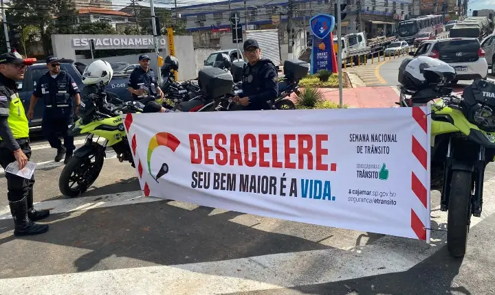 Cajamar encerra Semana Nacional de Trânsito com ação educativa voltada a motociclistas, motoristas e pedestres