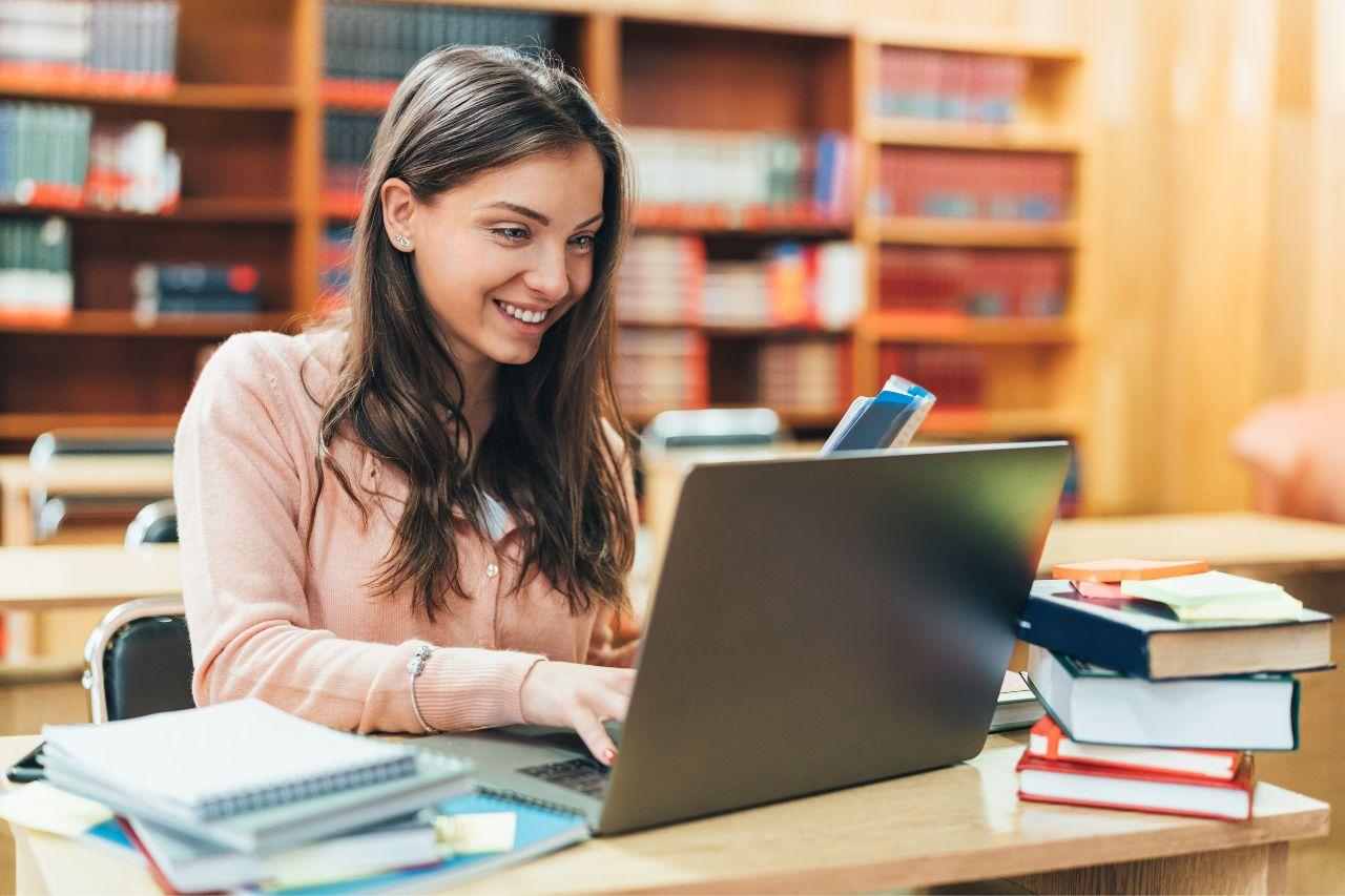 Prefeitura de Jandira abre concurso público para 162 vagas em diversas áreas com salários de até R$8,7 mil