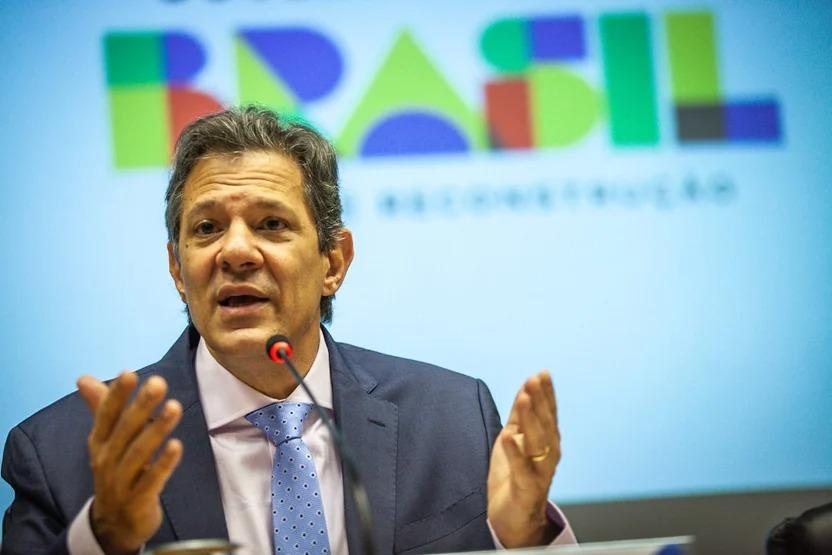 Arcabouço fiscal e reforma tributária se complementam nos planos do governo para a economia; entenda