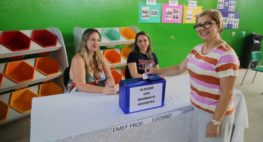 ESCOLAS MUNICIPAIS REALIZAM ELEIÇÕES PARA O CONSELHO DE GESTÃO COMPARTILHADA