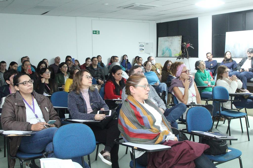 Treinamento da Saúde aborda a Doença de Parkinson com os profissionais da rede
