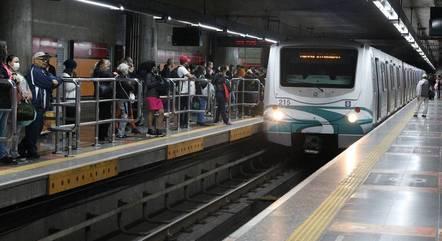 Volume de serviços prestados no Brasil volta a crescer e reverte parte das perdas de abril