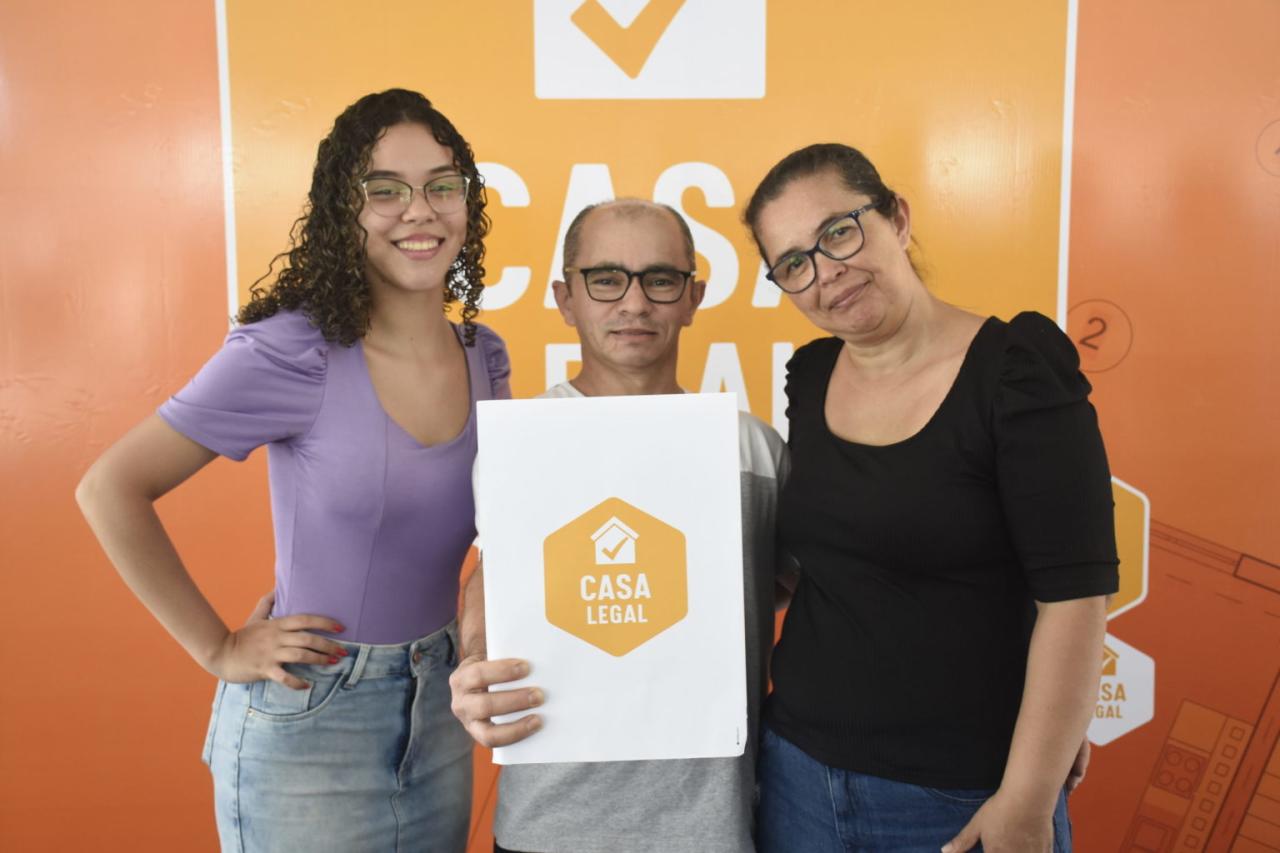 Cajamar Celebra entrega de 800 títulos de propriedades no bairro Maria Luiza