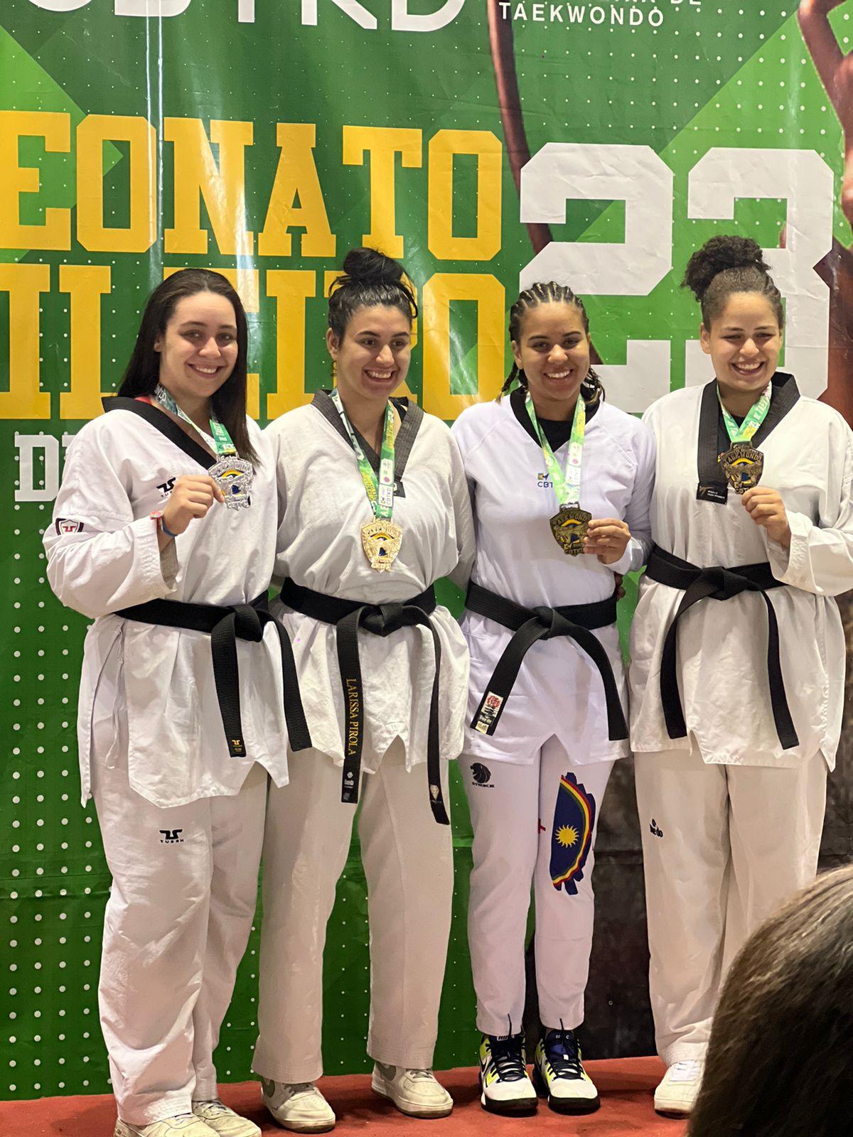 Professora da Secretaria de Esportes é vice-campeã brasileira de taekwondo