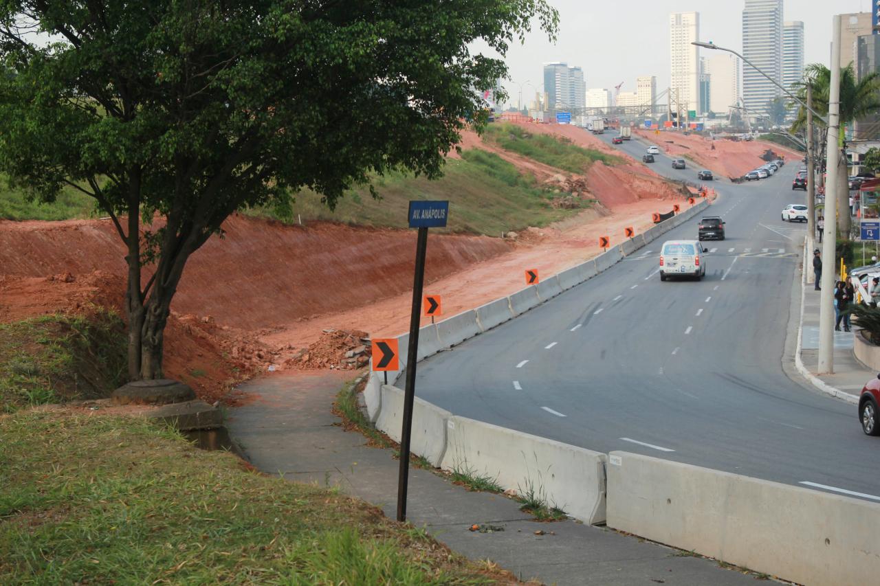 Semurb e CCR ViaOeste liberam desvio próximo à Praça das Artes