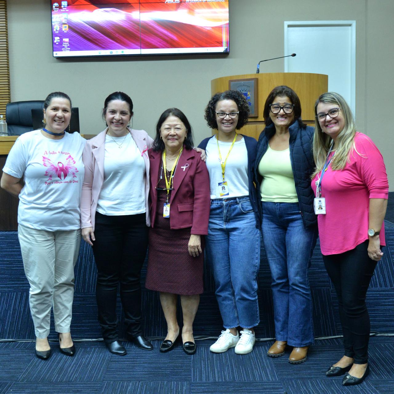 Câmara parnaibana realiza palestra sobre prevenção ao câncer de mama
