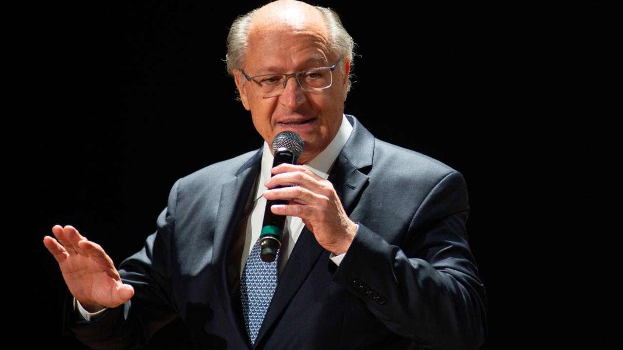 Alckmin defende taxar compras até US$ 50, mas diz que não há decisão tomada