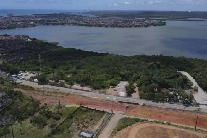 Ministério avalia 'redução' de riscos de 'deslocamento de terra em larga escala' em Maceió