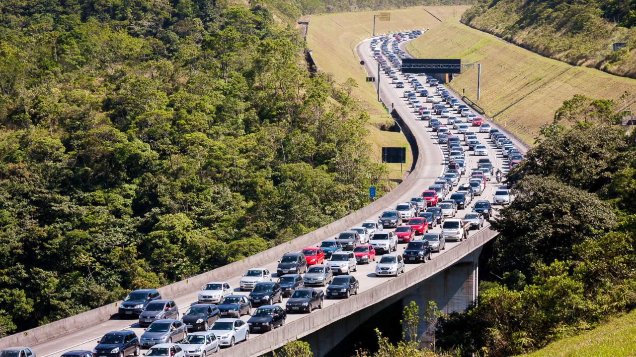 SP: rodovias terão 2,8 milhões de veículos neste fim de semana
