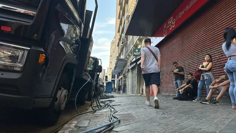 Comerciantes gastam R$ 3 mil por dia com geradores após apagão na 25 de março