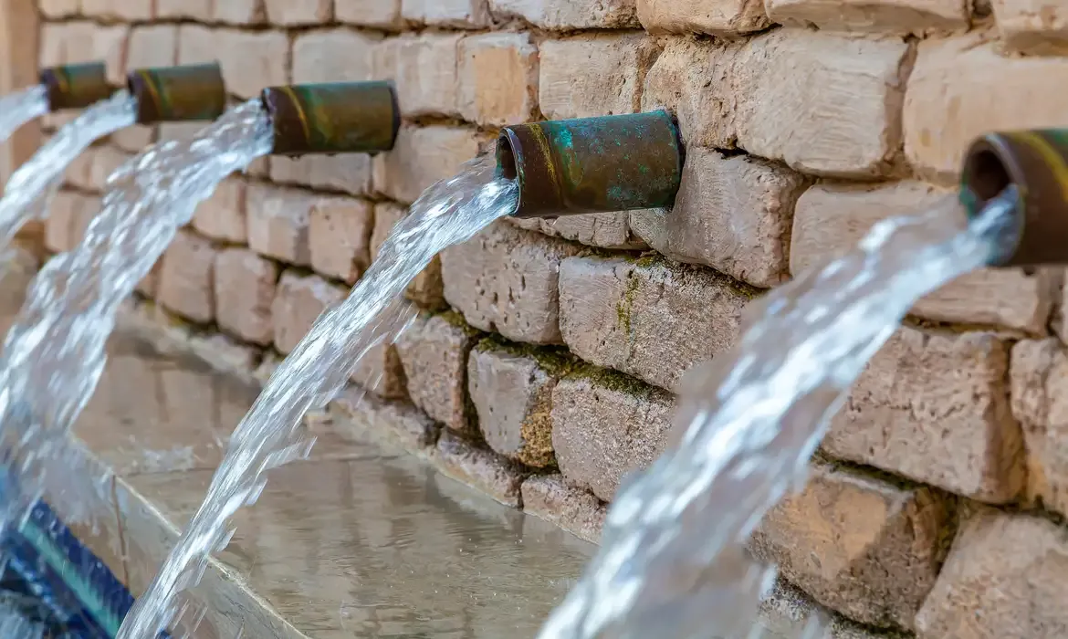 Sete em cada 10 brasileiros acham que água é um bem pouco cuidado