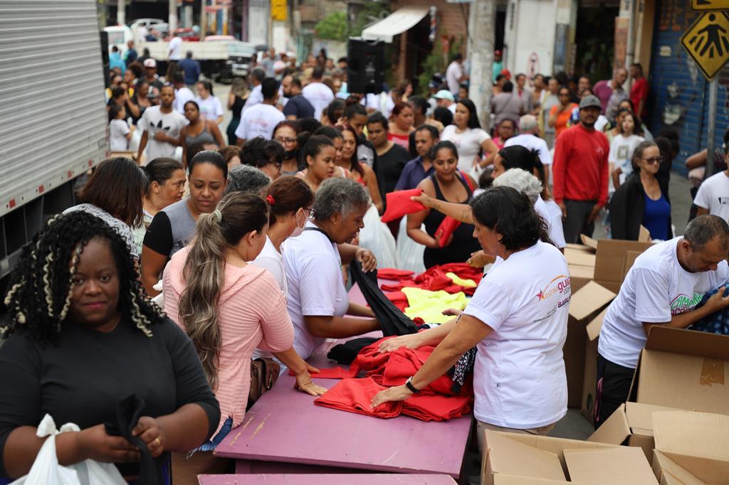Barueri se prepara para a Campanha do Agasalho 2024
