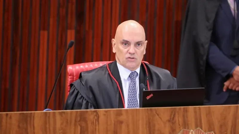 Moraes rejeita recurso de Bolsonaro contra inelegibilidade