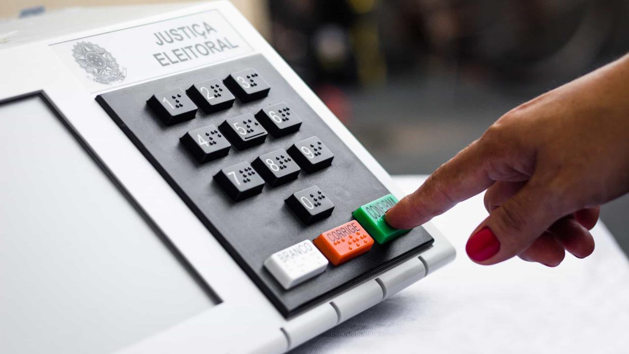 Política: 1 em 4 candidatos mudou declaração de cor da pele entre eleições de 2020 e 2024