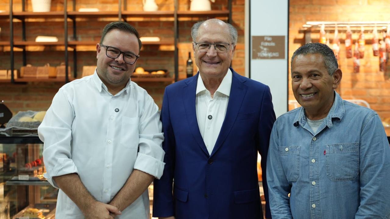 Welington Formiga, prefeito eleito de Cotia se reúne com o vice-presidente Geraldo Alckmin