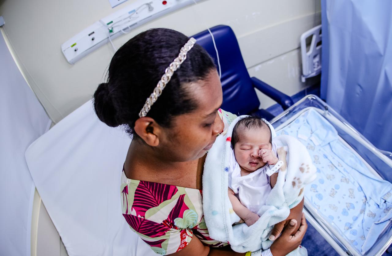 Primeiro bebê parnaibano do ano nasce na Maternidade Municipal Santa Ana