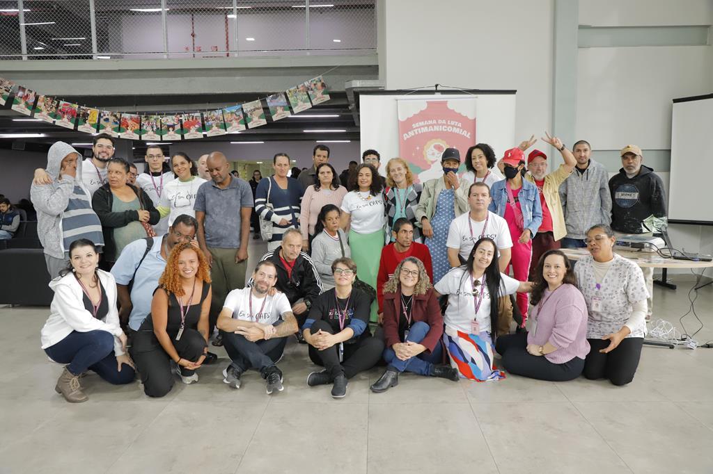 Semana de Luta Antimanicomial começa com exposição fotográfica em Barueri