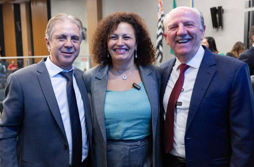 Esclarecimentos à população de Barueri: Prefeito Beto Piteri e a vice-prefeita Claudia Marques ambos permanecem no pleno exercício de seus mandatos