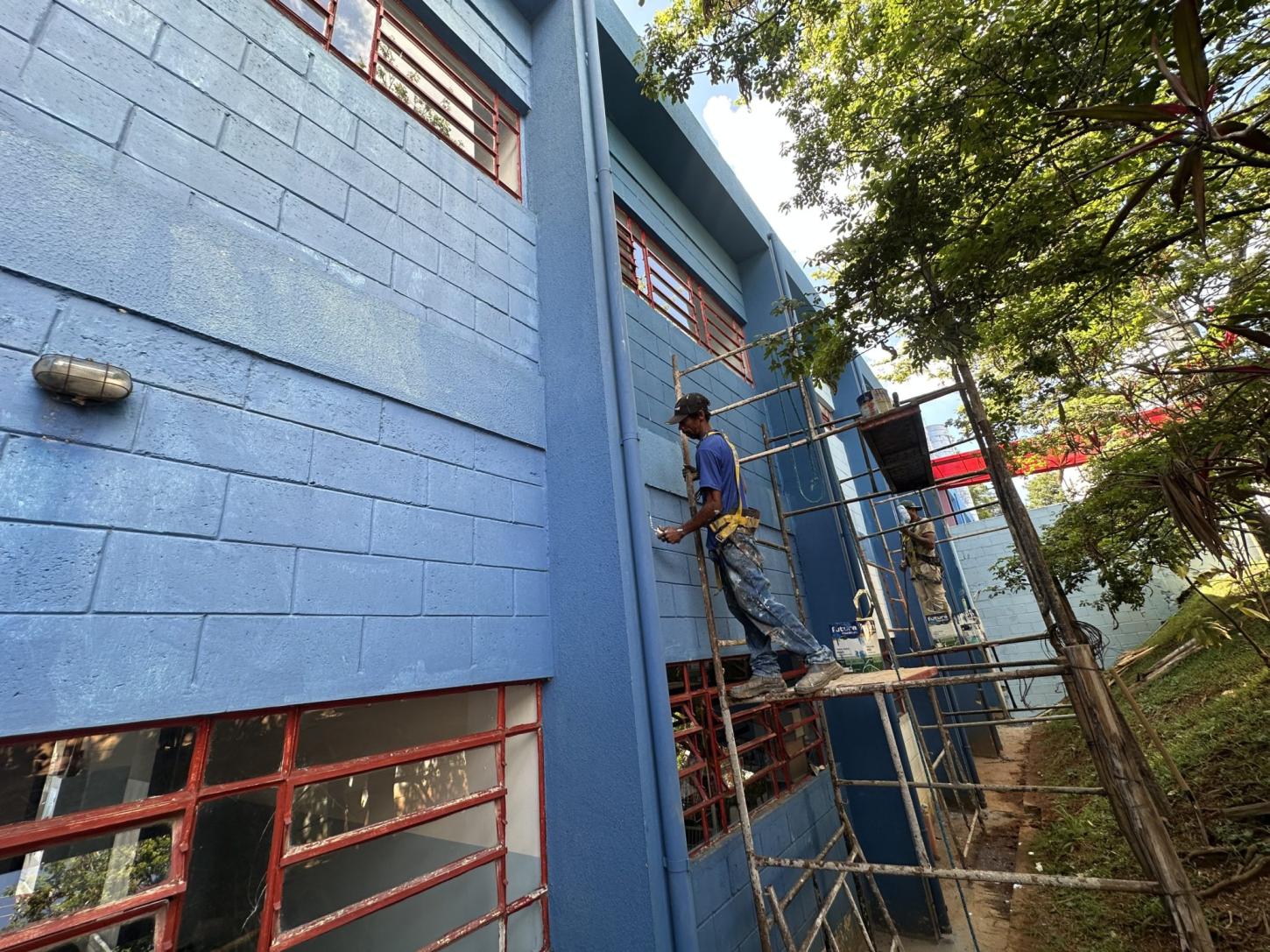 Prefeitura de Cajamar intensifica obras em escolas da rede municipal durante as férias