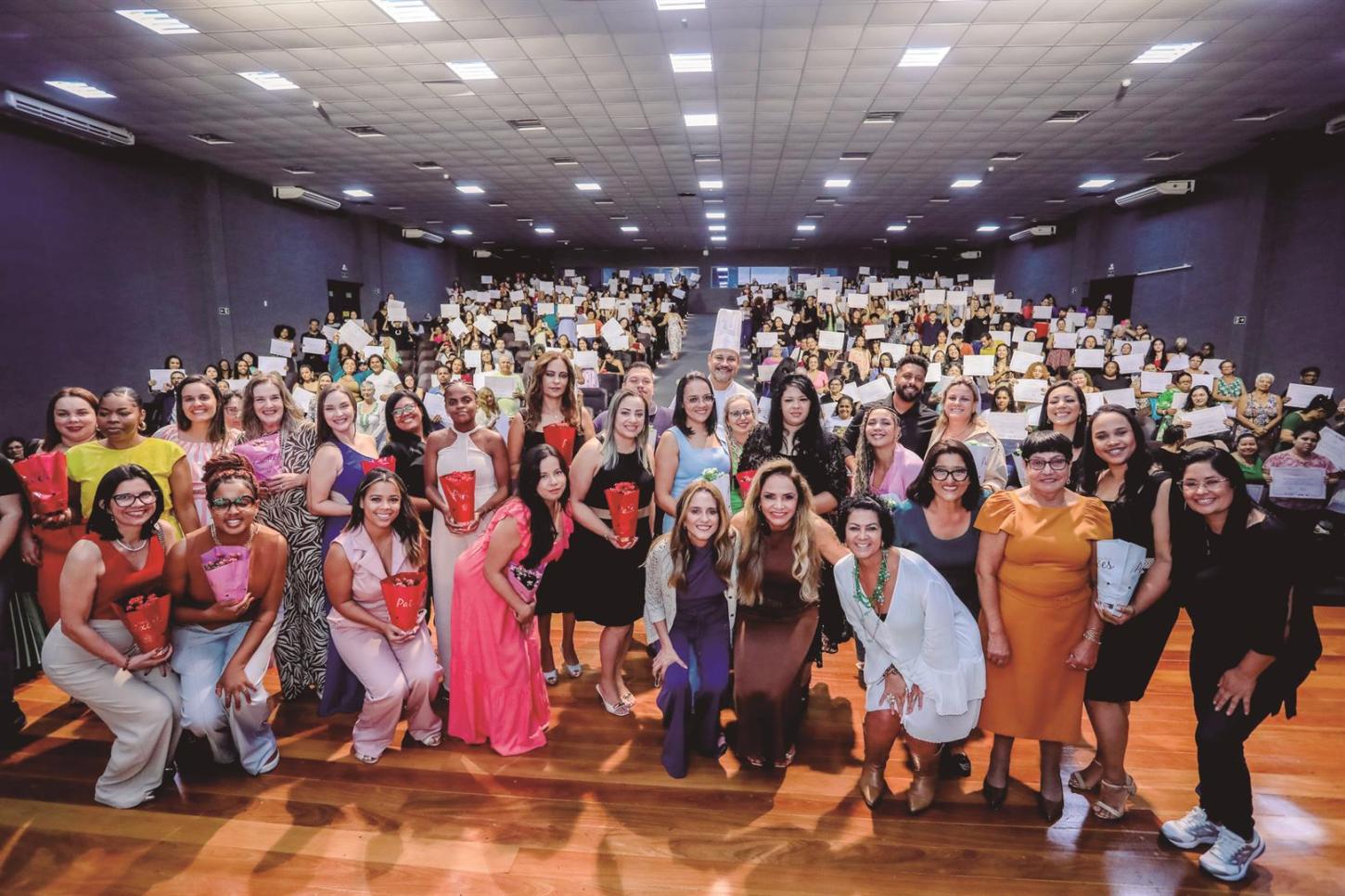 Capacitação que transforma: Qualifica + Família certifica novas turmas na cidade