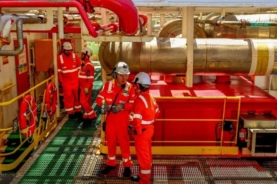 Petrobras anuncia descoberta de petróleo no pré-sal da Bacia de Campos