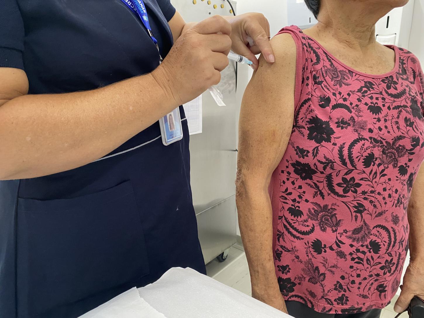 Prefeitura de Cajamar realiza Dia D de vacinação contra a Influenza e ação de combate ao câncer bucal com grande mobilização popular