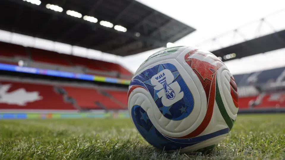 Fraudes ligadas à Copa quase dobram e acendem alerta para 2026