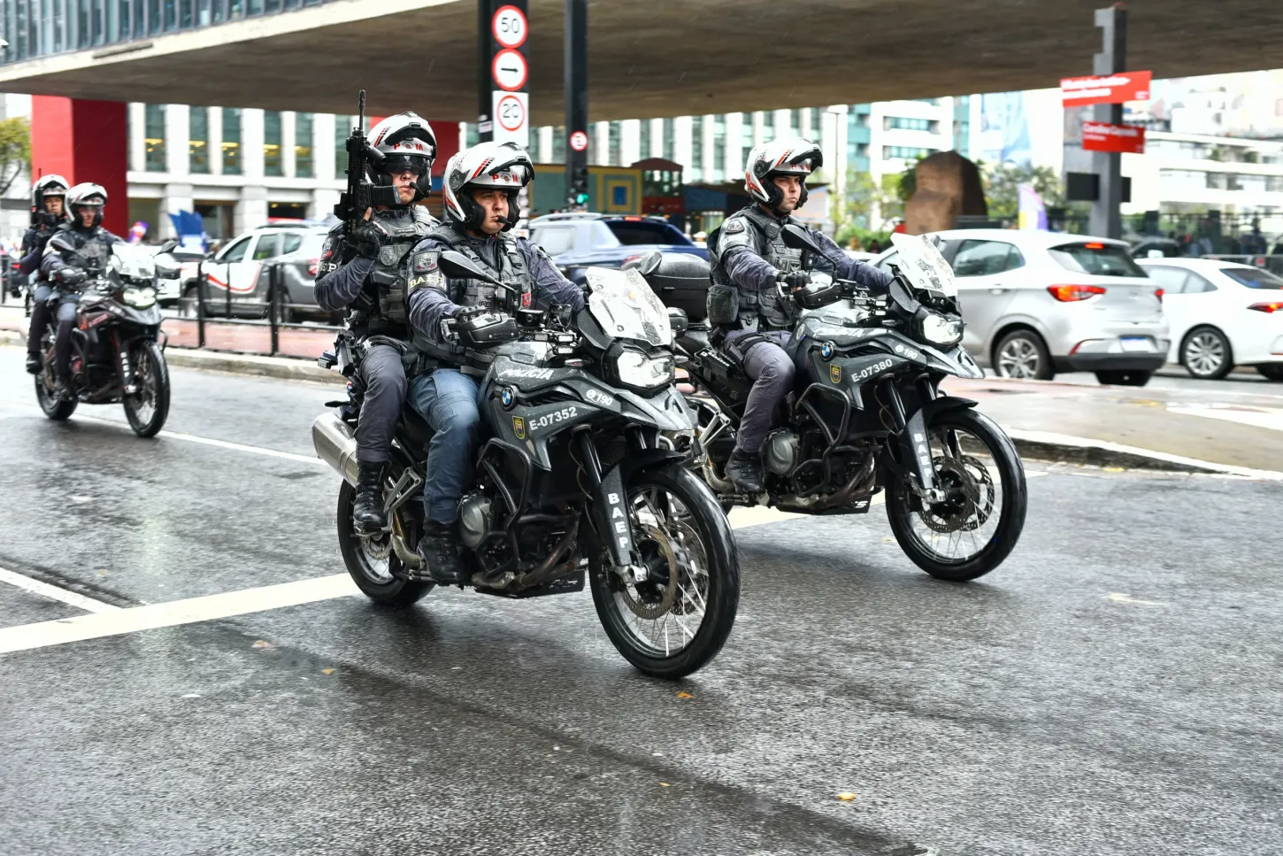 Conheça o BRAvO, novo batalhão da PM de SP que usa inteligência e motos para reforçar o policiamento
